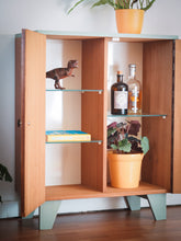 Afbeelding in Gallery-weergave laden, *CHARLIE* vintage kast