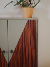 Afbeelding in Gallery-weergave laden, *CHARLIE* vintage kast