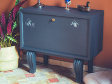 Afbeelding in Gallery-weergave laden, *RAYMOND* vintage barkast