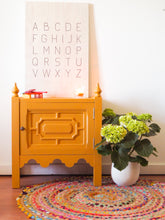 Afbeelding in Gallery-weergave laden, *FLEUR* kastje