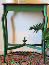 Afbeelding in Gallery-weergave laden, Prachtig groen bijzettafeltje
