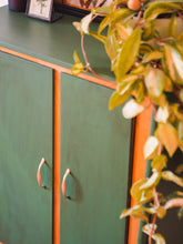 Afbeelding in Gallery-weergave laden, *GÉRARD* vintage kastje