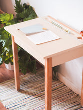 Afbeelding in Gallery-weergave laden, *PIPPI* schoolbankje