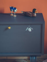 Afbeelding in Gallery-weergave laden, *RAYMOND* vintage barkast