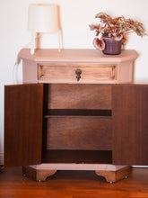 Afbeelding in Gallery-weergave laden, *ODETTE* halkastje